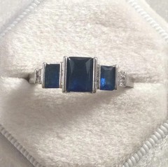 Vintage Jewellery Gold Ring with Blue and White Sapphires Antique Deco Jewelry