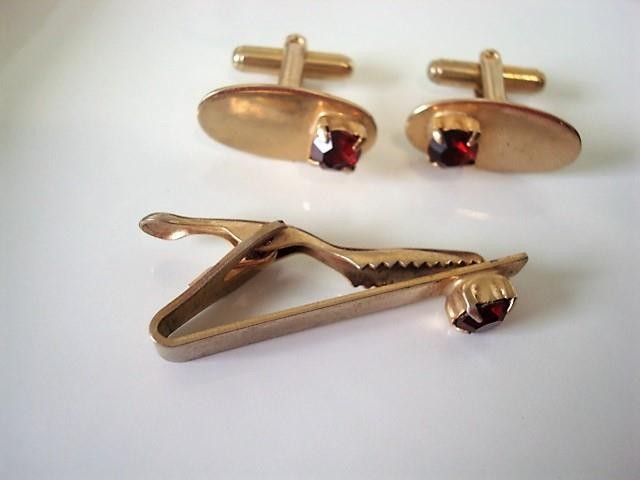 Vintage Gold Tone Cufflinks and Tie Bar Clip Clasp With Red Rhinestones KJ