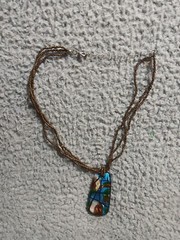 Vintage necklace precious metal foil art glass pendant 20 Inches Around