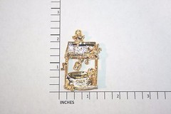 Brooch Pin – Signed AJC – Wishing Well – Angels – Cherubs – Dangle – Gold Tone