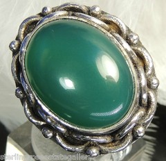 Vintage Chrysoprase 1 1/8″ Sterling Silver 0.925 Cocktail Band Ring size 7.5