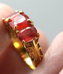 Vintage gold wash over sterling silver 925 reddish pink stones ring UTC sz 5