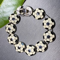 FIFA Soccer Ball Vintage Bracelet Sports Estate Jewelry Pre-Owned 7″ Foldover