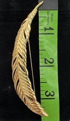 Monet Gold-Tone Feather Brooch 3.5 Inches Elegant Vintage Jewelry Pin