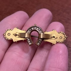 Victorian Brooch Pin 9K .375 Yellow Gold English Hallmarks Pearls Horseshoe