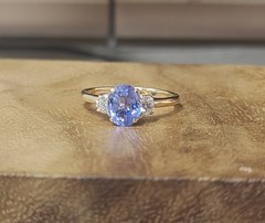 Vintage 14K Yellow Gold Engagement ring 1.55ct.Natural Blue Sapphire Oval Cut