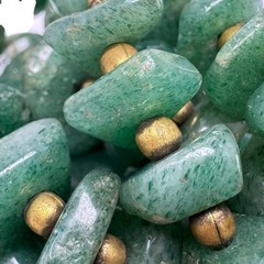 Vintage Green Aventurine Irregular Nugget Goldtone Bead Necklace