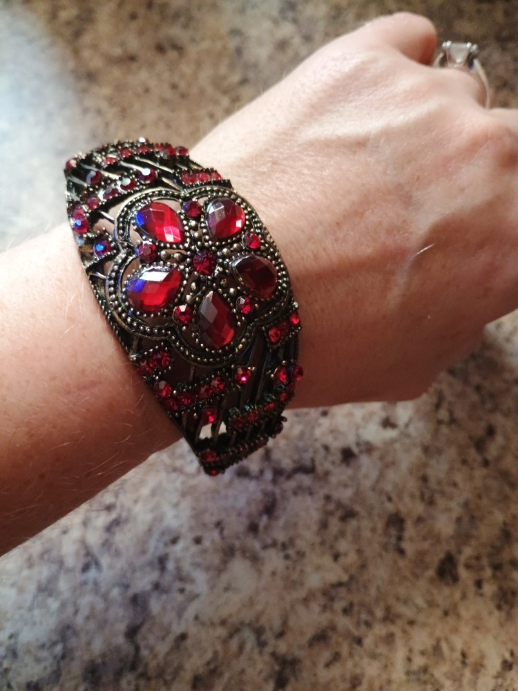 Vintage Unbranded Gunmetal With Red Ruby Looking Stone’s
