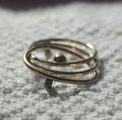 Vintage Floral Circle Gold Filled 1.5″ Pin/Brooch Center 1/20th 12K Gold fill