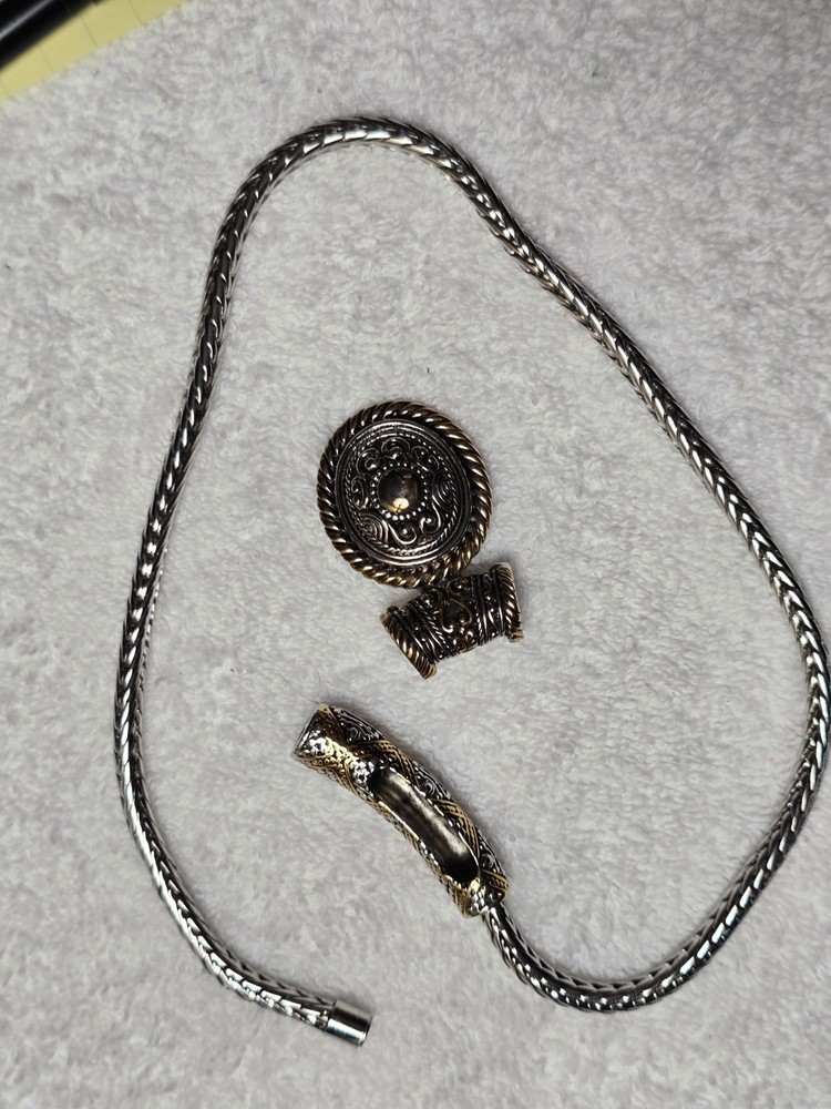 Balinese Pendant on Wheat Chain in 2-tone metal w/Magnetic Closure in ex con