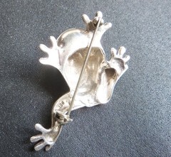 Vintage Shiny Green Eyed Frog Sterling Brooch
