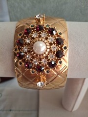 Graziano Vintage Beauty Multicolor Crystals & Faux Pearl Wide Gilt Metal Cuff