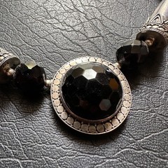 Vintage 48cm long Onyx & Hallmarked 925 Sterling Silver statement necklace 73g