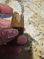 Aninsazuk Carved pendant:Inuit scrimshaw engraving, handcrafted