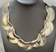 Vintage Modernist Statement Necklace Silver Tone Mirror Finish Chunky Collar