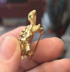 Adorable Green Eyed Turtle, Brown Rhinestone Back Goldtone Brooch