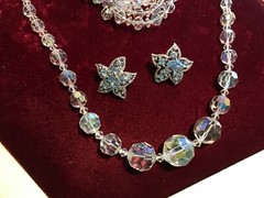 Vintage Crystal BEADS NECKLACE With Bracelet & Rhinestone Earrings