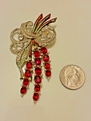 vintage large attributed Coro,reja,jomaz or ? fur pin clip. unsigned