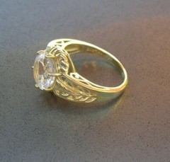 Beautiful 14K Yellow Gold & White Gemstone Ring 5.2 grams Size 8.25 STS
