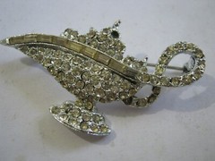 FUN 1950s Rhinestone ALLADIN’S LAMP 2 1/4″ Brooch, Compare @ $58 on Etsy