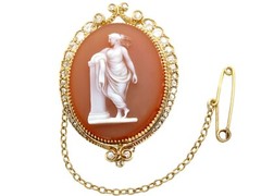 Hardstone and 0.68 Ct Diamond 18k Yellow Gold Cameo Brooch – Antique Circa 1880