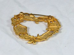 VTG Brooch KC Flowers Leafs Birds Jeweled Nice