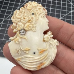 Antique Edwardian 14K Gold Diamond Cameo Brooch Frameless Lady Portrait Diamond
