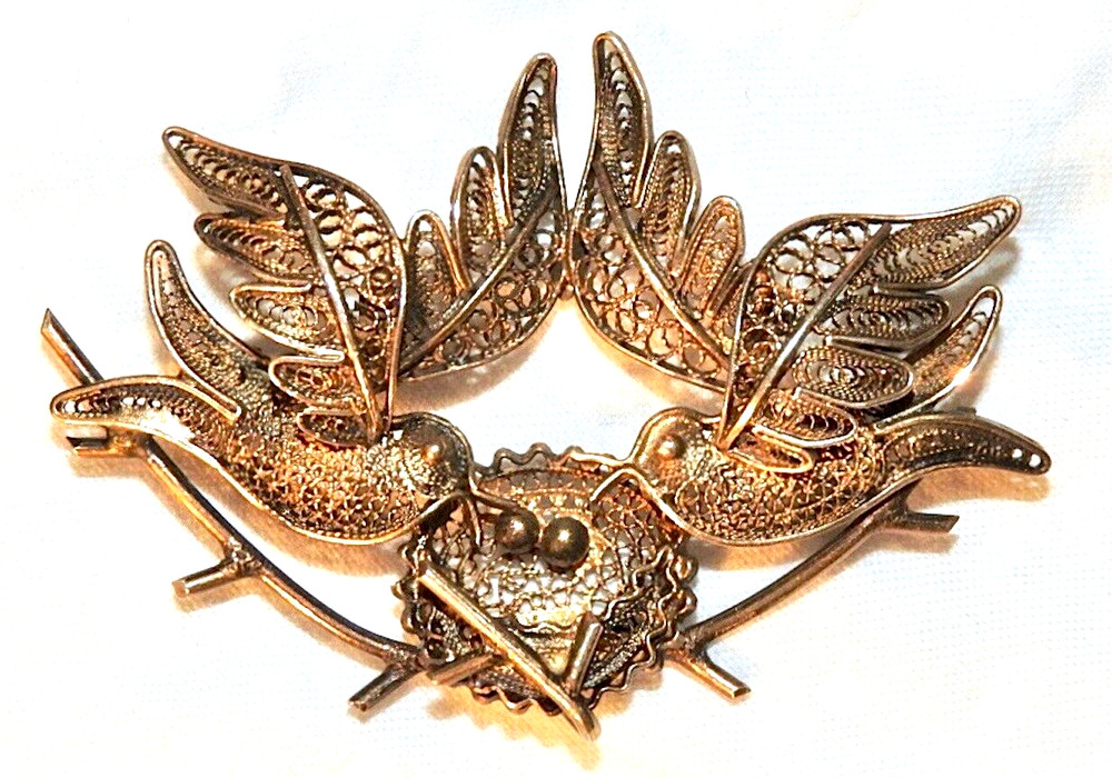 Vintage Silver Pin Filigree Lovebirds in Nest with Eggs with Gold Plate