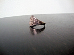 VINTAGE 1970-80s EMBOSSED RING STERLING SILVER STAMPED 925 SZ 5.5