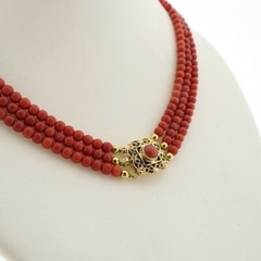 BEAUTIFUL ANTIQUE RED CORAL BEADS NECKLACE WITH 14K GOLD CLASP | 39 CM