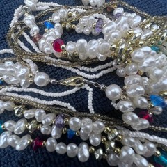 Vtg 7 Strand Necklace Faux Baroque and Seed Pearls Acrylic Gold Tone Accents 25″