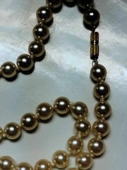 2 VINTAGE FAUX PEARL ROUND BEAD STRAND NECKLACES -16″