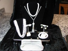 LOT P21 – 8 pc VINTAGE PEARL & SEED BEAD NECKLACE EARRINGS BRACELET RING CLUTCH