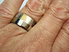 Estate 925 Sterling Silver Checkered 9mm Ring Band Silver Bronze Brass Sz 6 1/4