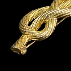 Vintage Brooch GoldTone Rope Twisted Knot Knotted 2.25″ Long