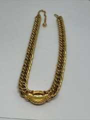 Vintage Gold Tone Chunky Curb Link Chain Necklace Chevron Ribbed Statement 80s