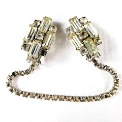 Vintage Signed WEISS Rhinestone Sweater Guard Clip Prong Set Clear Stones