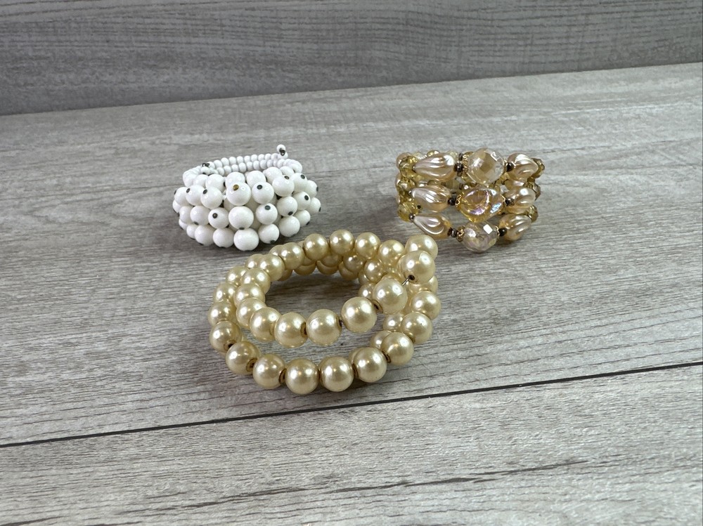 Vintage Unbranded Lot Of 3 Vintage Faux Pearls Bracelets