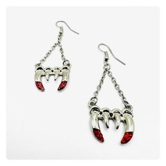 Vintage Vampire Fangs Halloween Fashion Forward Dangling Earrings Silver/Red