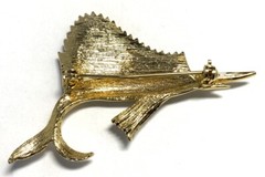 Gold Tone Prehnite Swordfish Pin JA135
