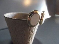 1 Pair Old .75″in Roundish Gold Tone with Tan Middle Studs