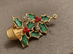 New -AVON Christmas Holly Tree Signed NINA RICCI Brooch 1.5 In