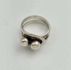 Vintage 925 Sterling Silver Modernist Ring with Twin Ball Design Size 7.5