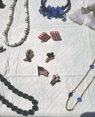 Vtg Patriotic Mixed Jewelry Lot Red White Blue Collection Vtg To Current 21 Pc.