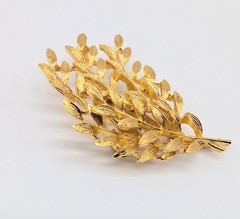 Leaves Leaf Brooch Pin Brushed Gold Tone Fall Autumn Foliage