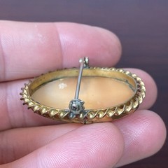 Vtg Carved Shell Cameo Brooch Twisted Rope Ribbon Rim Edge GF 1.50”x1.25” NICE!