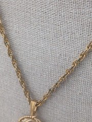 1970s Whiting & Davis gold tone Victorian inspired pink rose pendant necklace