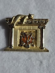 Lazy Cat On Fireplace Brooch AJC American Jewelry Chain Co. SmPTD