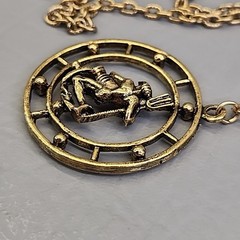 Vintage Celebrity Necklace Zodiac Round Pendant Antiqued Gold Tone Astrology 30″