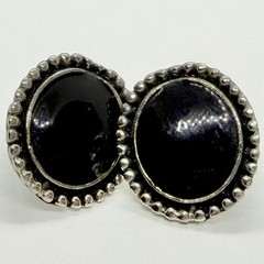 Vtg Southwestern Black Enamel Silvertone Beaded Oval Petite Stud Earrings Post